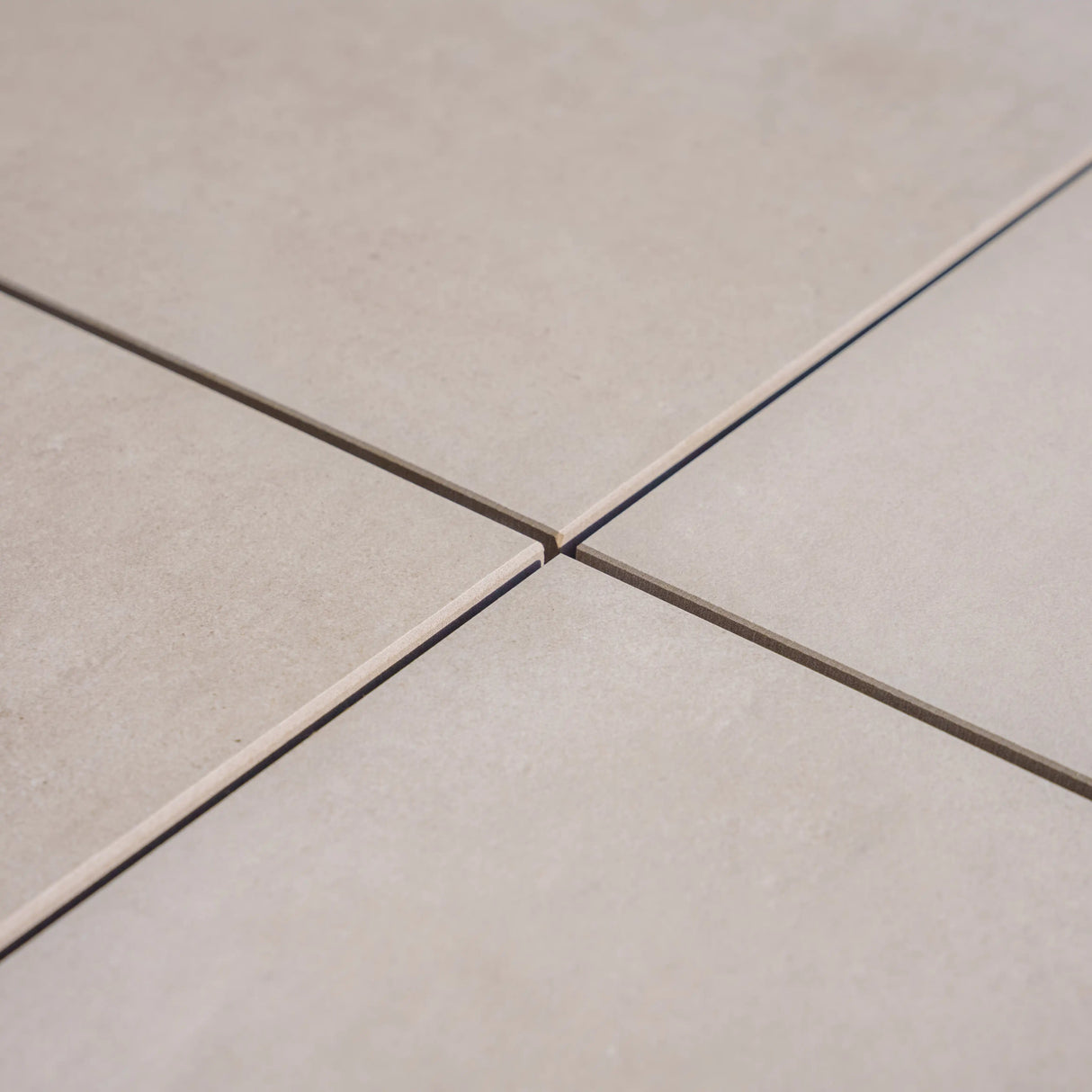 Terrassenplatte LUCA Light 60x60x2cm (2er Set)